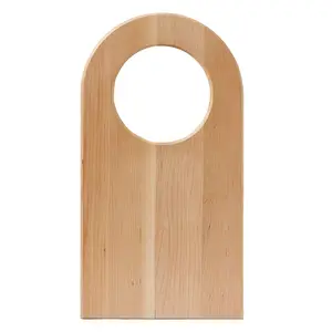 Tabla de cortar para servir de madera de arce en forma de arco al por mayor con asa de anillo para queso, charcutería, postre, pan