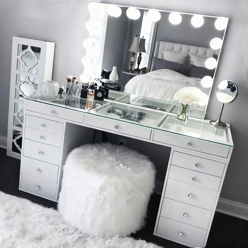 Phoenix Home Dressers Coiffeuse Wood Vanity