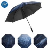 Parapluie de golf au design minimaliste, motif galaxie étoilée et tourbillons cosmiques, avec baleines résistantes au vent, pour la gamme de produits à thème spatial