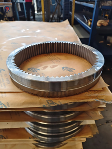 Высокопроизводительный, высококачественный, сертифицированный по ISO9001, редуктор поворота для гусеничных экскаваторов KOMANSK, запчасти для строительной техники - Product Image 6