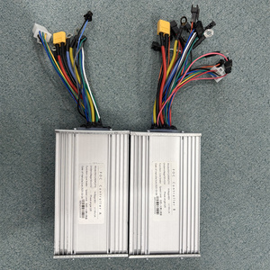 Controlador de Repuesto para Scooter Eléctrico FOC JB 60v 50A con Pantalla Central TF-100 y Acelerador de Dedo para Scooter Eléctrico de 60V 6000W - Product Image 3