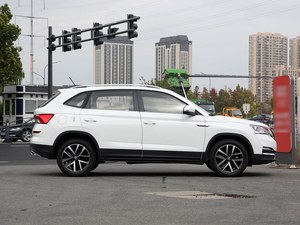 Bon <span class=keywords><strong>prix</strong></span> pour <span class=keywords><strong>Skoda</strong></span> <span class=keywords><strong>Kamiq</strong></span> 2025 1.5L Automatic Comfort Edition Marchandises en stock Voiture au port Petit SUV Vente à chaud - Product Image 6