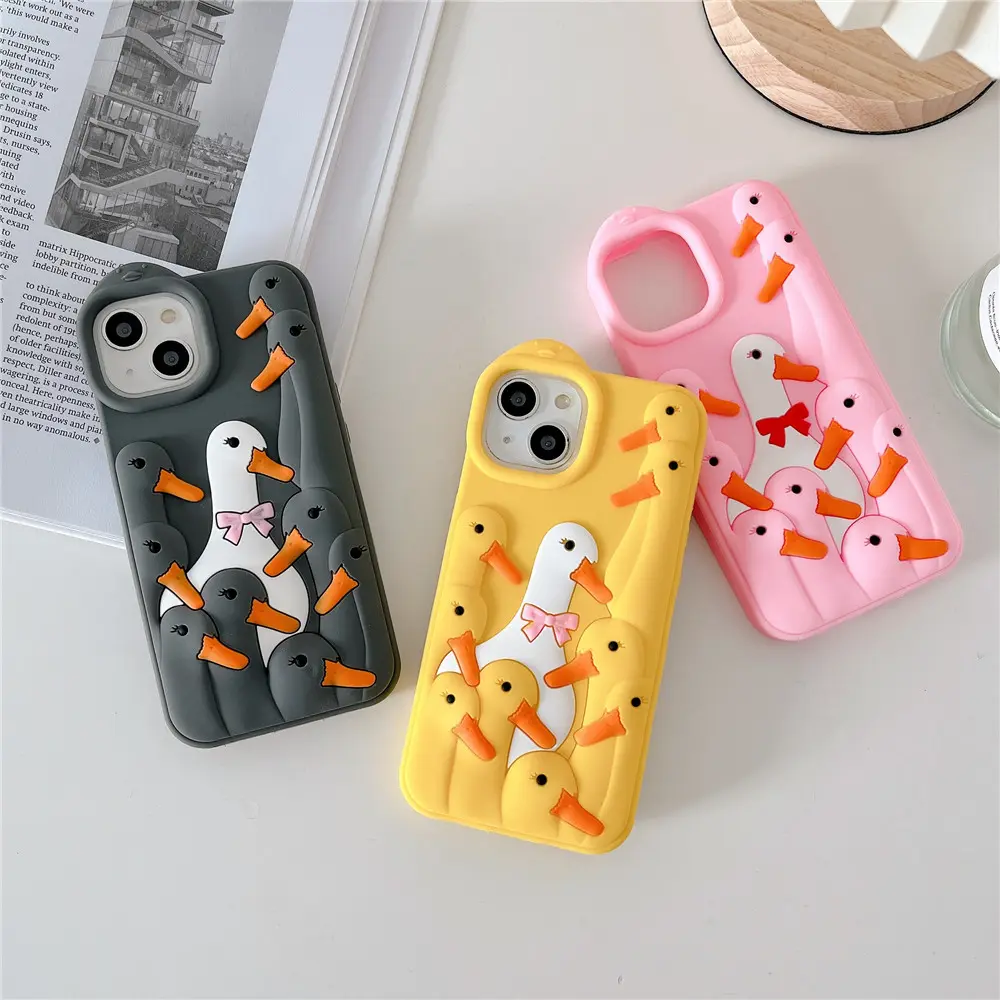 New Arrival Silicone For IPhone 15 14 13 12 11 Pro Max Phone Case Cover Smiling Duck Pattern Design Case For New iPhone Cover