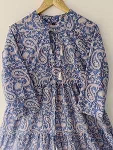 Alta calidad 100% algodón bloque Floral impreso mujer cuello en V manga larga encaje hasta la rodilla Casual fiesta desgaste estilo indio Natural - Product Image 4