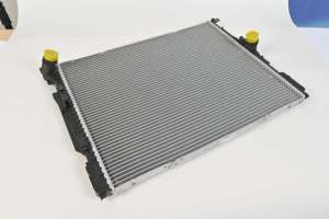 Radiateur en aluminium pour voiture efficace, <span class=keywords><strong>prix</strong></span> d'usine, pièce de rechange pour <span class=keywords><strong>BMW</strong></span> F20 F36 F34 2006 - - Product Image 6