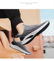 Chaussures de marche décontractées respirantes pour hommes, légères, en mesh, design sportif tendance, pour toutes les saisons, nouvelles chaussures pour hommes