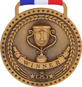 Vente en gros de la plus haute qualité promotionnelle cintre affichage trophées Plaques or personnalisé Football fête utilisation métal Sport médaille