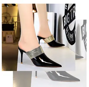 여성 럭셔리 디자인 9cm 하이힐 슬라이드 뮬 외부 하프 슬리퍼 여름 누드 레트로 샌들 레이디 골드 체인 댄스 파티 신발