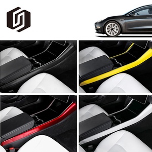 Garnitures latérales de décoration de couverture de consoles centrales de style de fibre de carbone pour <span class=keywords><strong>Tesla</strong></span> <span class=keywords><strong>Modle</strong></span> <span class=keywords><strong>3</strong></span> - Product Image 3