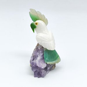 Sculpture de perroquet en zoïsite rubis/calcite blanche/chrysoprase/améthyste BJ2623 - Product Image 1