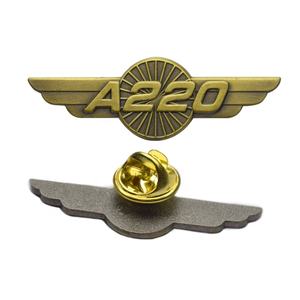 شارات طيران معدنية مخصصة عالية الجودة من سبائك الزنك، مطلية بالذهب ثلاثية الأبعاد على شكل أجنحة الطيار، للتذكارات - Product Image 3