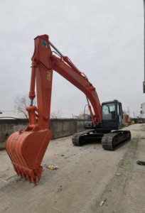 รถขุด Zx200-3ฮิตาชิใช้แล้วในสภาพที่ดีส่วนประกอบหลักรวมถึงมอเตอร์และเครื่องยนต์ที่จำหน่ายในประเทศจีน - Product Image 5