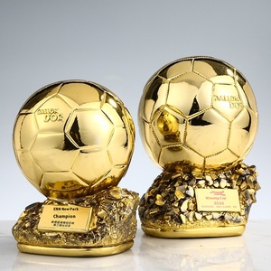 Göz Kamaştırıcı Kristal Dünya Kupası Temalı Özel Yapım Reçine Altın Ayakkabı Ödülü Lüks Kupa Futbol Yeni Yaratıcı En İyi Golcü Etkinliği - Product Image 3