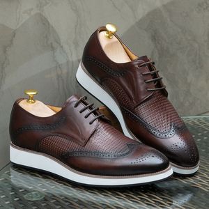 Nouvelles Chaussures Derby Décontractées en Cuir Véritable Tendance et Intemporelles pour Hommes - Fermeture à Lacets, Confortables et Légères pour le Bureau et la Carrière - Product Image 4