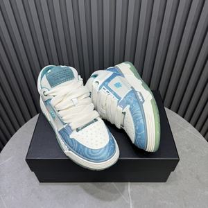 Chaussures décontractées montantes pour homme, style streetwear, à semelle épaisse, avec dégradé blanc-bleu, design plateforme à empiècements en toile et sangle réglable à crochet - Product Image 5