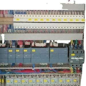 Empaquetadora de gránulos de sellado lateral de varios carriles de diseño modular Control inteligente de ahorro de energía - Product Image 6