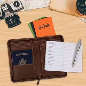 Custodia per passaporto in pelle sintetica personalizzata Organizer portatile multifunzione per carte da viaggio con cerniera porta passaporto - Product Image 6