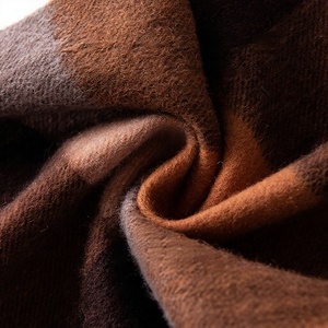 <b>Top</b> Quality Elegant Commute Checkered Woolen Scarf with Soft <b>Fringes</b> - Product Image 3