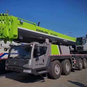 Grue mobile tout-terrain Zoomlion de 220 tonnes en excellent état, avec moteur, pompe et boîte de vitesses d'origine, à vendre - Product Image 1