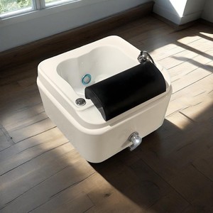 Sillón de Pedicura Europeo Moderno y de Lujo con Bañera Portátil para Spa de Pies y Funciones de Manicura - Product Image 3