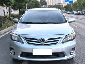 Toyota <span class=keywords><strong>Corolla</strong></span> 2013 Usado, Bien Cuidado, 4 Puertas, 5 Plazas, Sedán GL, Gasolina, Manual, Cuero, Volante a la Izquierda, Pantalla Táctil LED, Techo Solar, Cámara Trasera - Product Image 2