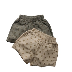 Vêtements d'été de style japonais et coréen, nouveaux shorts basiques à pois pour enfants, shorts respirants en coton tricoté pour garçons et filles - Product Image 1