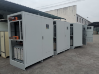Stabilisateur de tension AC SBW-F-1000KVA avec servomoteur AVR 1000 KVA pour projet de traitement de l'eau