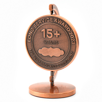 Personnaliser Bronze Antique Spinning Embossé Médaillon Anniversaire Logo 3D Métal Trophée Plaque Fabricant