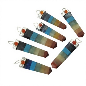 Colgantes de chakra de punta plana de la mejor calidad con gema de cornalina tallada, arte popular de origen indio, en venta - Product Image 1