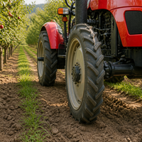 Pneu agricole en caoutchouc 130/90-21 8PR R1 à chambre à air pour terrain agricole boueux, avec crampons auto-nettoyants profonds et antidérapants pour une performance optimale en conditions de travail.