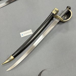 Espada Decorativa de Metal sin Filo, Espada Ceremonial Medieval Tradicional, Guardia con Tallado Exquisito, Espada de Capitán Pirata del Caribe - Product Image 3