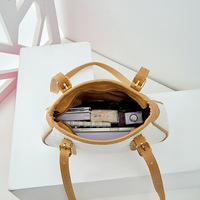 Sacs de Luxe 2026 pour Femmes – Sac à Main de Marque Célèbre en PU, Sacs Élégants et Tendance avec Fermeture Éclair, Sacs Bandoulière Quotidiens Blancs Unis pour Dames
