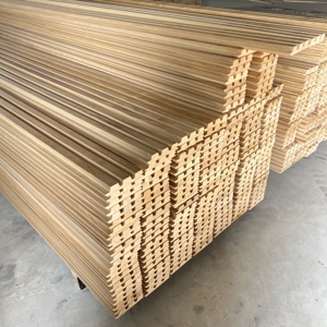 Revêtement mural en <span class=keywords><strong>bois</strong></span> de Paulownia massif <span class=keywords><strong>peint</strong></span> de 20 mm et 25 mm d'épaisseur pour salon - Vente en gros <span class=keywords><strong>usine</strong></span> - Product Image 4