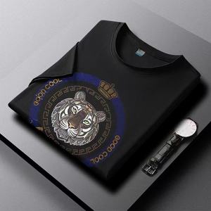 2023 di lusso Bling Tiger stampa manica corta T-Shirt da uomo Outdoor da uomo da ginnastica sport Fitness aderente muscolatura camicie oversize - Product Image 1
