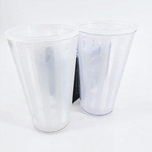 G0138 Taza Grande para Leche, Taza de Leche que Desaparece, Ilusión de Leche KingMagic, Accesorios de Magia para Escenario al por Mayor - Product Image 2