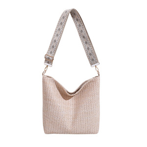 Nouvelle tendance de sacs à main tissés en paille pour femmes, sacs à bandoulière à sangle de conception fourre-tout bon marché à la mode - Product Image 4