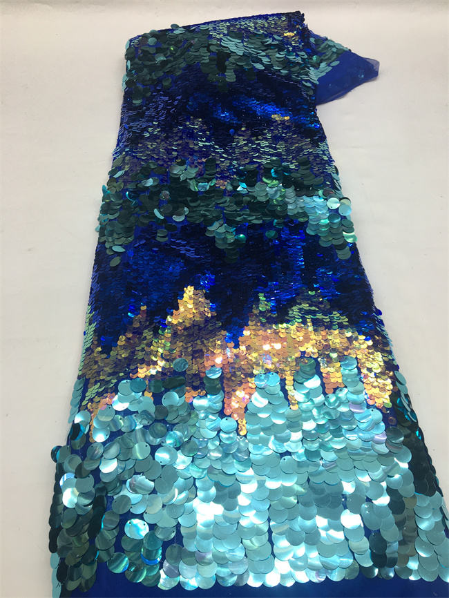 สีน้ำเงิน