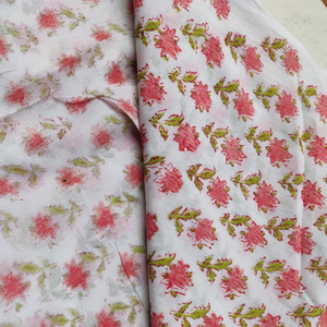 Tela de Algodón Floral Vibrante con Estampados a Mano Multicolores para Acolchados, Decoración del Hogar, Costura, Patchwork y Proyectos de Manualidades - Product Image 3