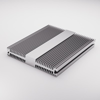 Profilé en aluminium Extrusion Insert flexible Empilé Aileron plié Peltier Amplificateur de puissance Dissipateur thermique Radiateur Coupe Cintrage
