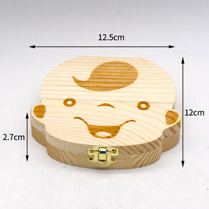 Boîte à dents de bébé en bois pour le rangement des dents d'enfant avec plaque nominative et enregistrement des données de naissance - Product Image 3