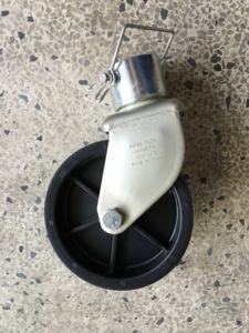 Ruota Girevole in Polietilene 2x6 Pollici per Martinetti 2k / 5k con Tubo da 2 Pollici, Ruota di Pendenza per Martinetti - Product Image 4