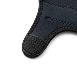 पुरुषों और महिलाओं के लिए काले रंग में आरामदायक सांस लेने योग्य और समायोज्य नियोप्रीन पूर्ण कवर कलाई का पट्टा - Product Image 3