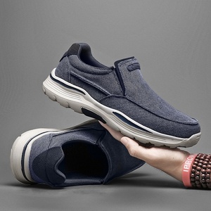 Zapatillas de Lona Sólidas de Verano para <span class=keywords><strong>Hombre</strong></span>, Estilo Pekinés Antiguo, Sin Cordones, Suela Gruesa, Talla Extra Grande 48, Resistentes al Desgaste - Venta Directa de Fábrica - Product Image 4