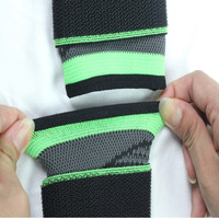 Manchon d'enveloppe de poignet de compression réglable en nylon de soins médicaux pour le soulagement de la douleur d'entorse