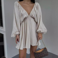 Robe courte texturée pour femme à col en V profond, manches longues bouffantes, col à volants, taille haute et jupe évasée