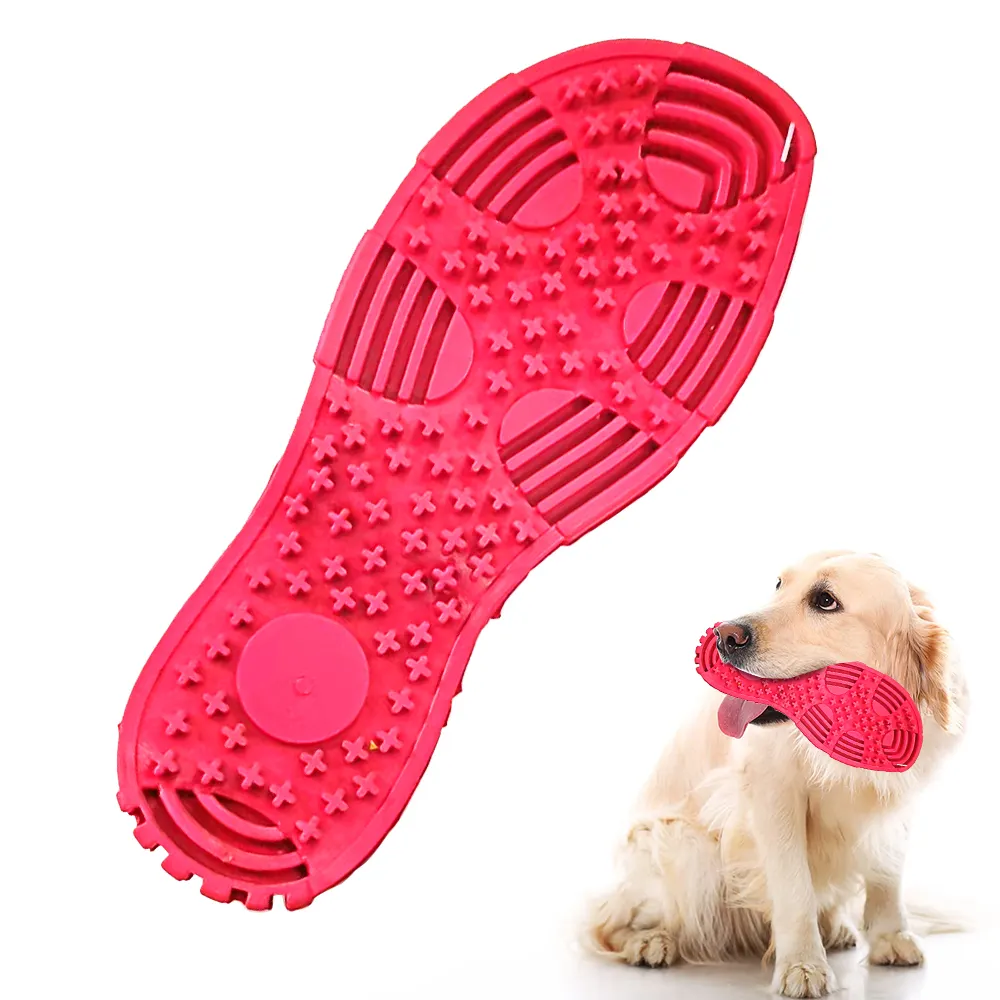 OEM ODM犬ペット噛むおもちゃゴム犬のおもちゃスリッパインソール形状赤いペット噛むおもちゃ