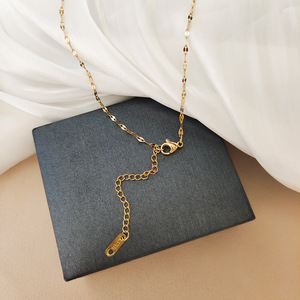 Kalung Liontin Zirkon Persegi Baja Tahan Karat, Kalung Liontin Geometris Modis Wanita Kualitas Tinggi - Product Image 5