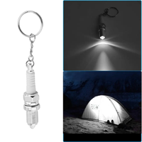 Llavero con Linterna LED, Accesorio para Auto, Llavero con Forma de Cadena para Exteriores