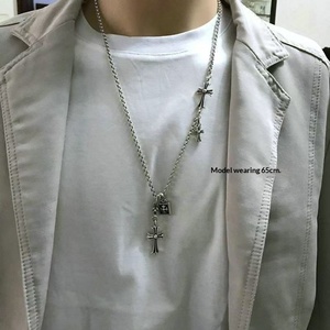 Colgante Largo Doble de Corazón de Cuervo y Cruz de Bambú y Cobre, Estilo Coreano Japonés, Vintage, Empalmado, Unisex, de Moda para el Día a Día - Product Image 4