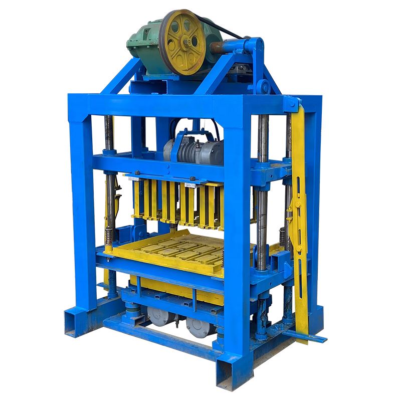 Manual concrete block machine, 4-block capacity